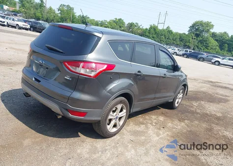 2016 Ford Escape Se z USA, uszkodzony, nr VIN 1FMCU9GX4GUA48821